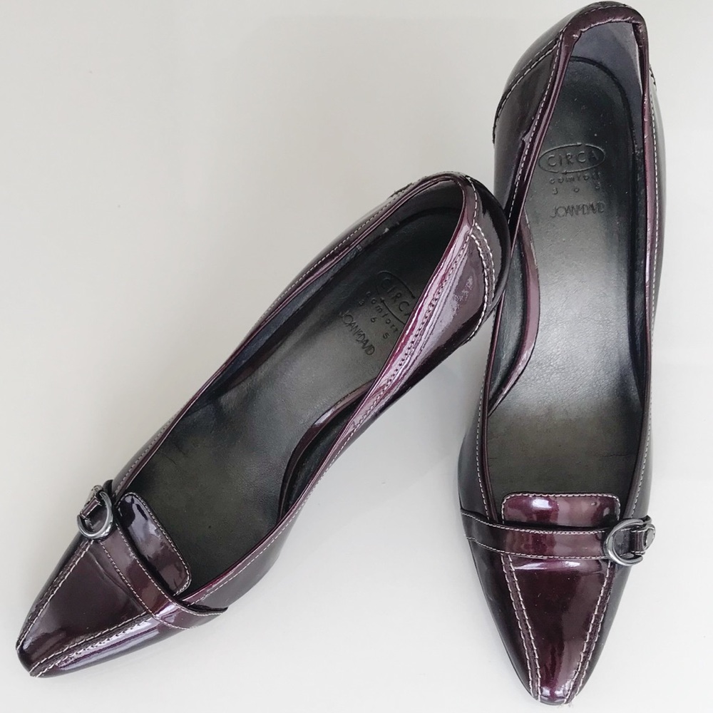 CIRCA JOAN & DAVID Pointed Toe Pumps Heels Buckle